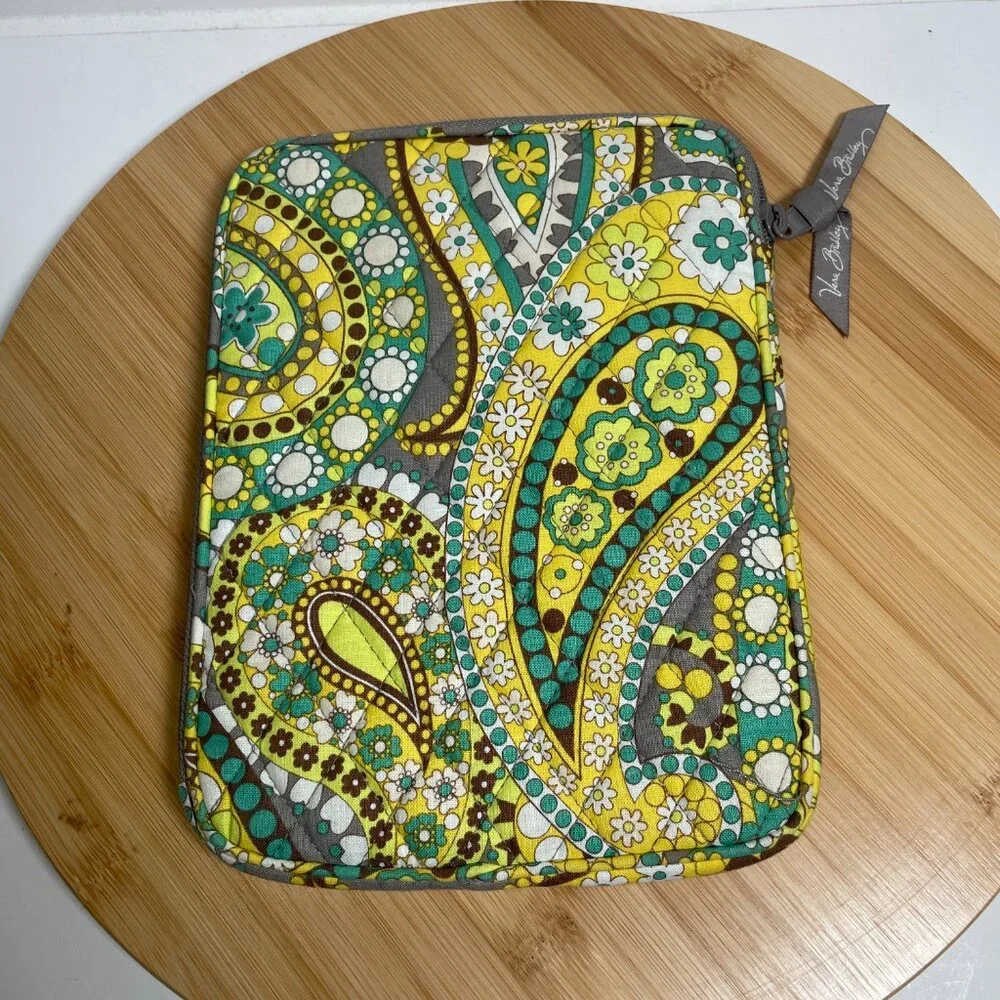Vera Bradley E-Reader Sleeve Lemon Parfait Quilted Colorful Zipper Closure